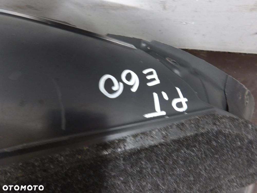 BMW E60 03-07 SEDAN 2.0B NADKOLE PRAWE LEWE TYLNE - 4