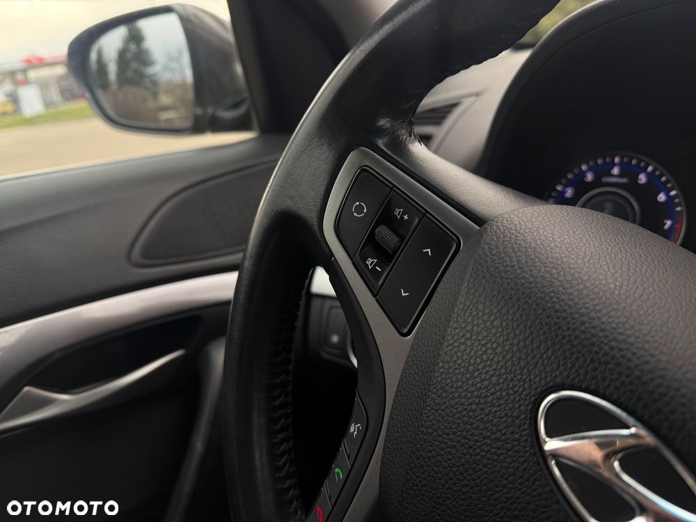 Hyundai i40 i40cw 1.6 Fifa World Cup Edition - 35