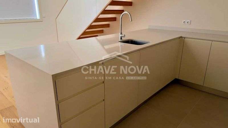 Apartamento T1 Matosinhos - Dois lugares de garagem - Brito Capelo - Grande imagem: 2/10