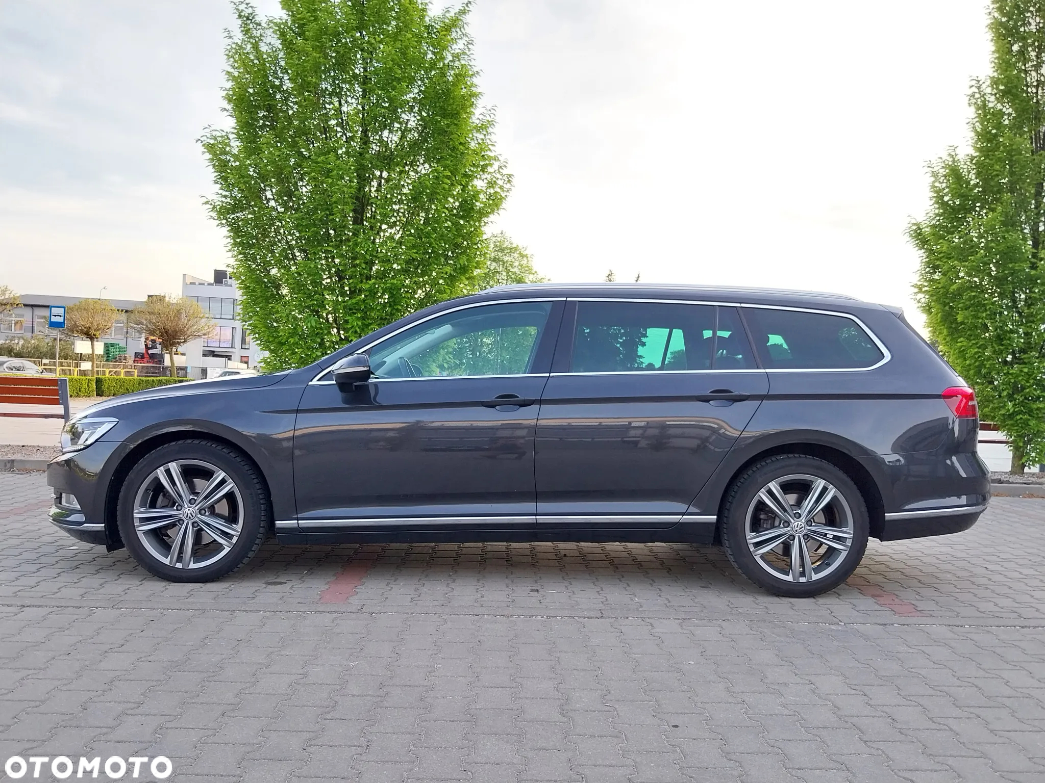 Volkswagen Passat Variant 2.0 TDI DSG (BlueMotion Technology) Highline - 8