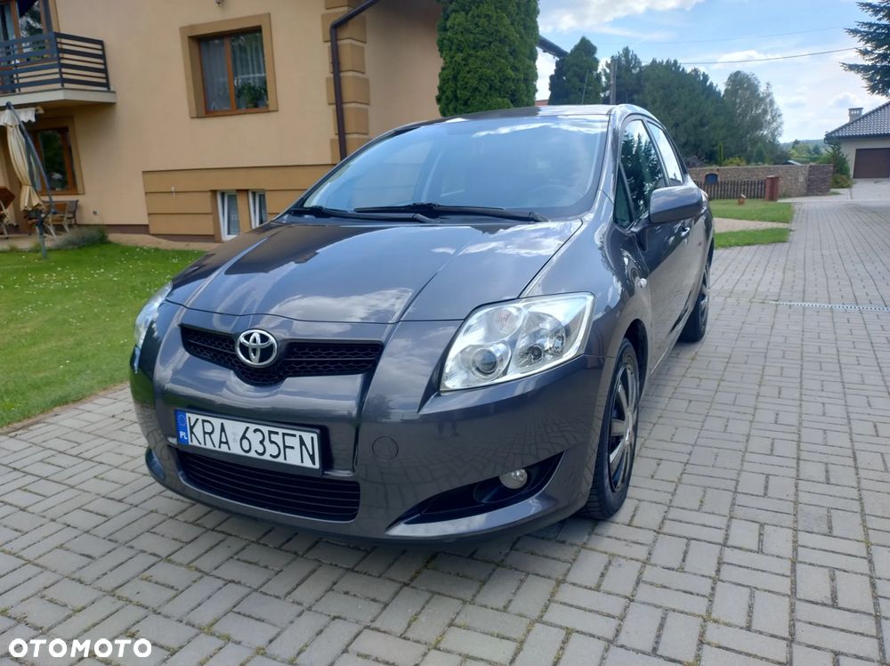 Toyota Auris 1.6 VVT-i Executive - 16
