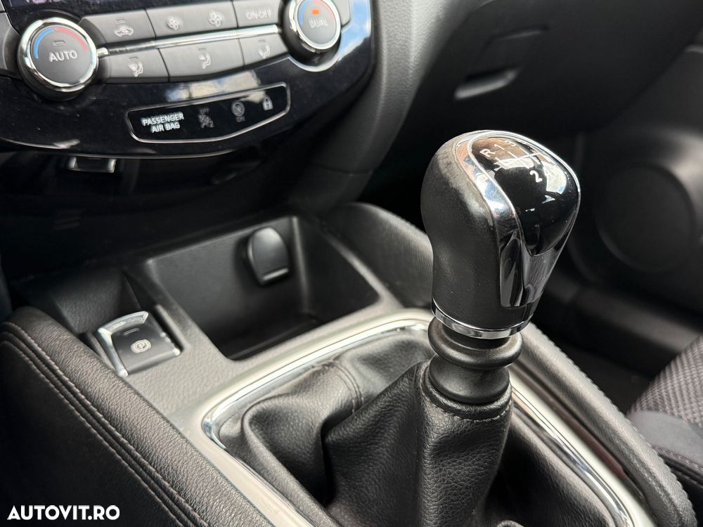 Nissan Qashqai 1.6 DCI ALL-MODE 4x4i TEKNA+ - 36