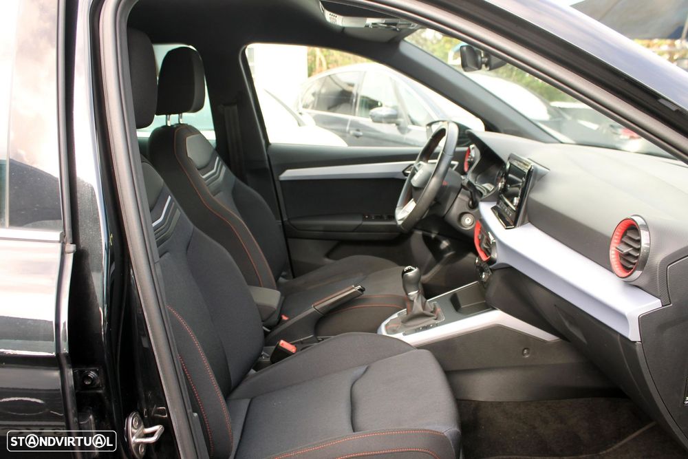 SEAT Arona 1.0 TSI FR - 37