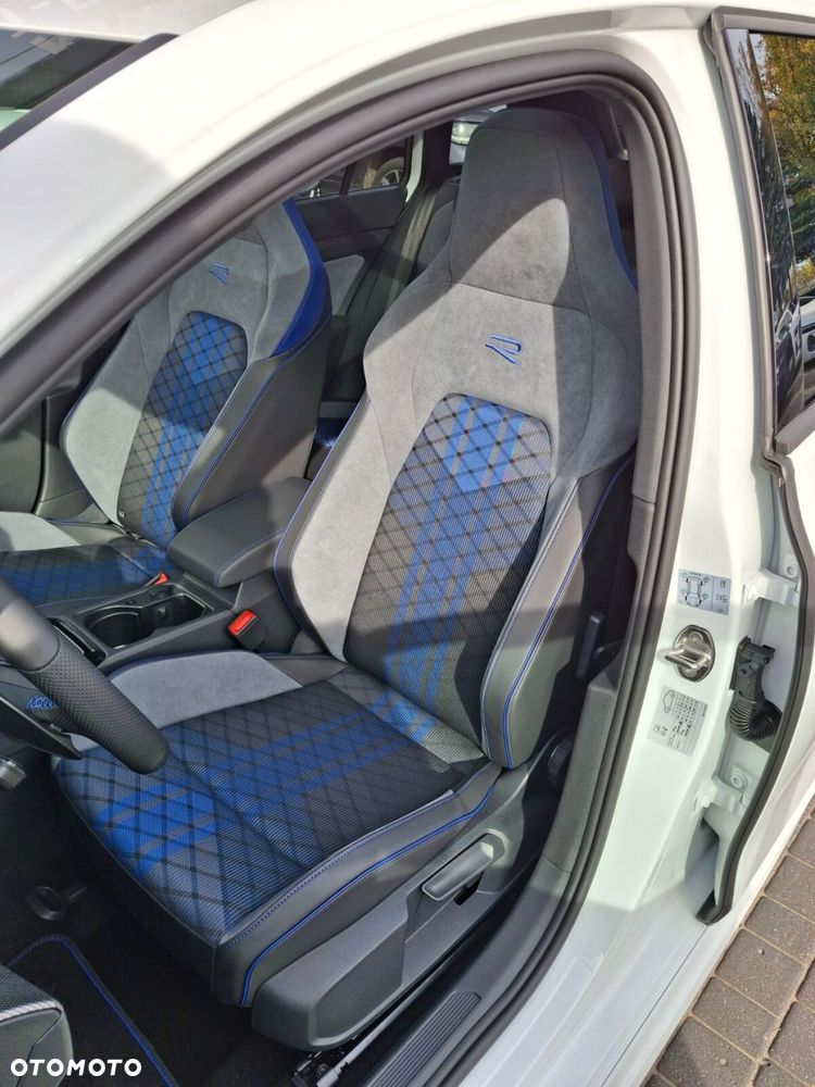 Volkswagen Golf Variant 2.0 TSI 4Motion R - 13