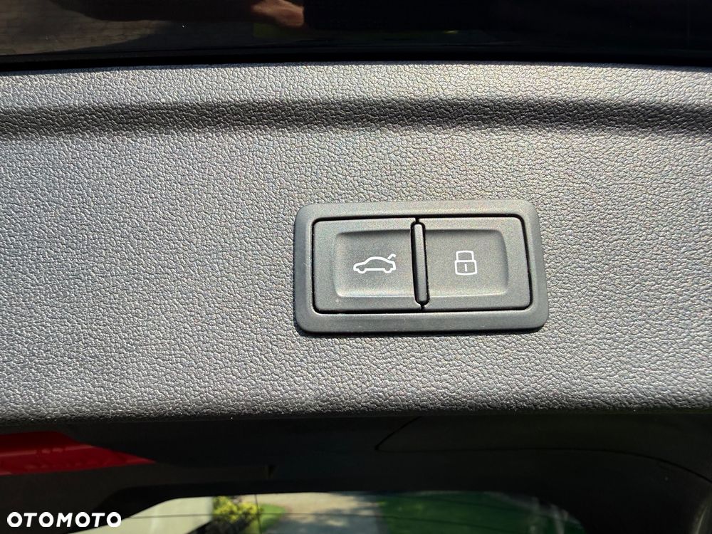 Audi A3 Sportback 30 TFSI S tronic design - 12