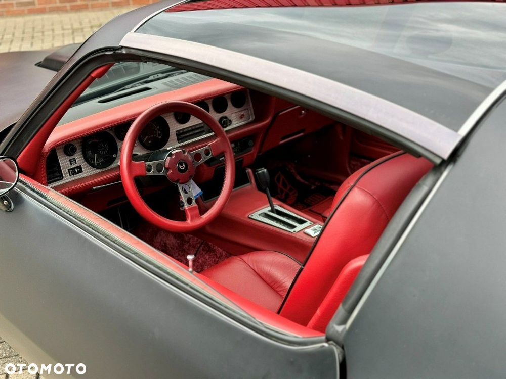 Pontiac Trans Am - 9