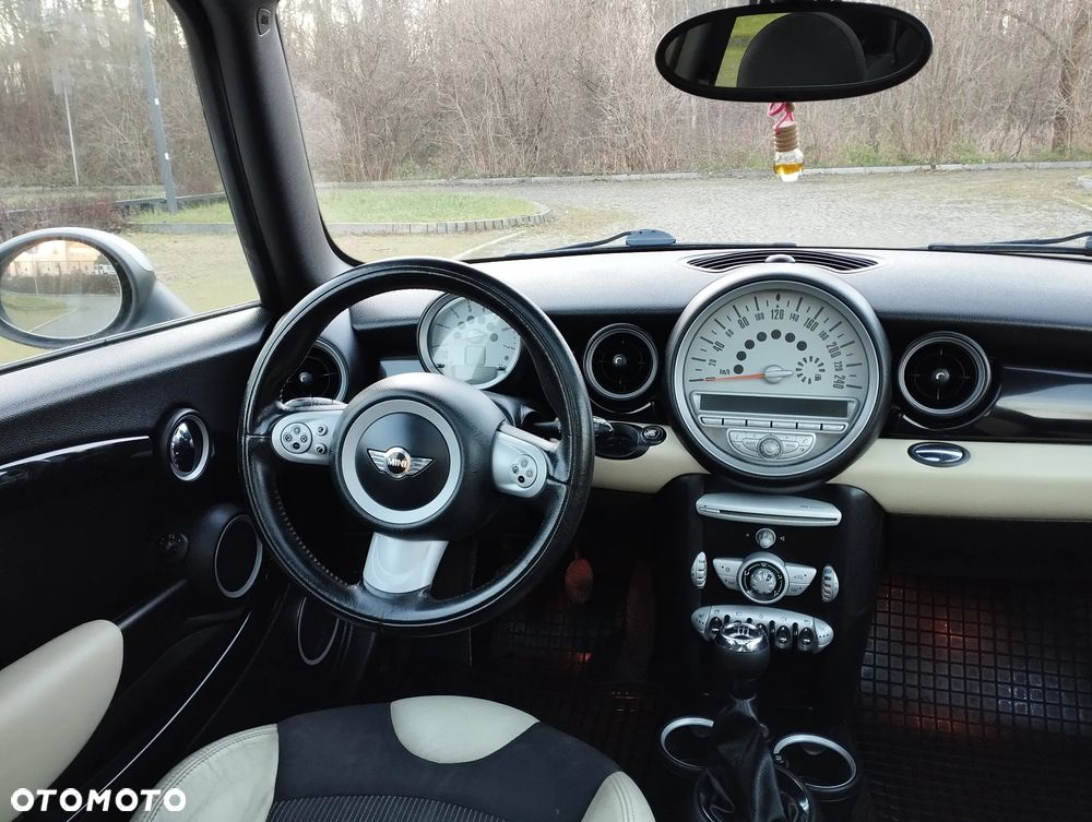 MINI Cooper D 50 Mayfair - 24