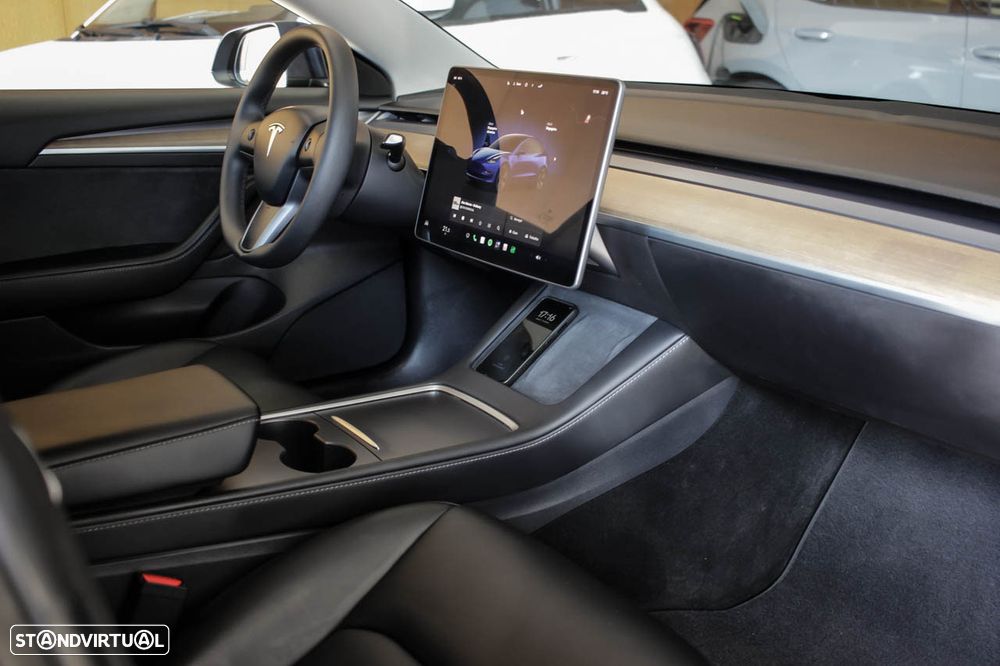Tesla Model 3 Long Range Tração Traseira - 7