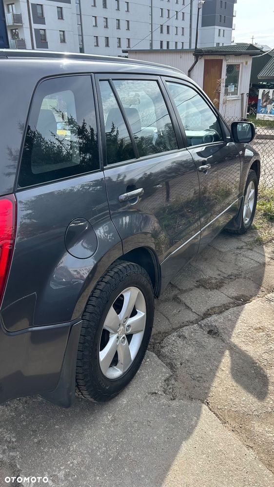 Suzuki Grand Vitara 1.9 DDiS - 11