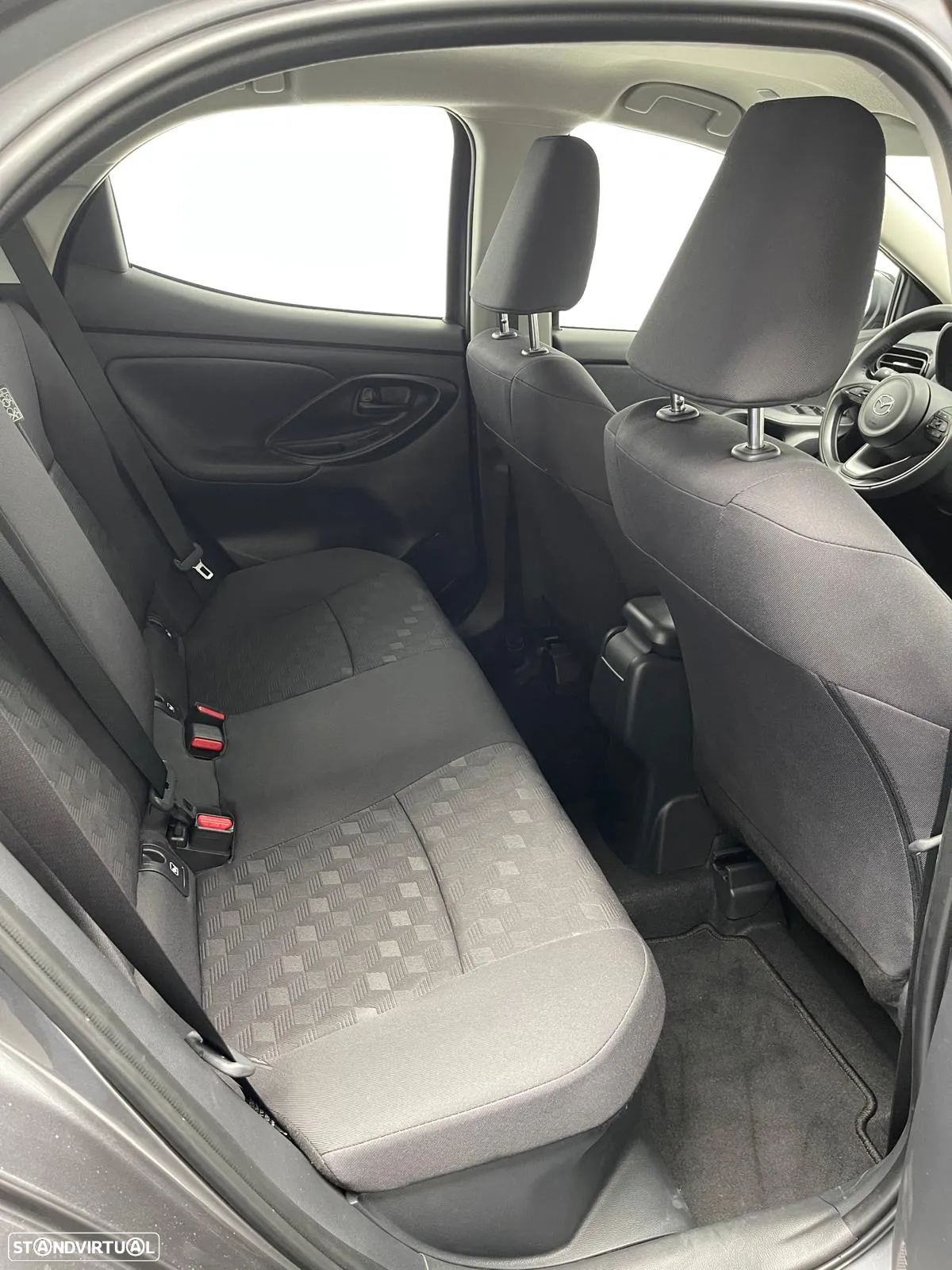 Mazda 2 1.5 L Hybrid VVT-i Centre-Line - 11