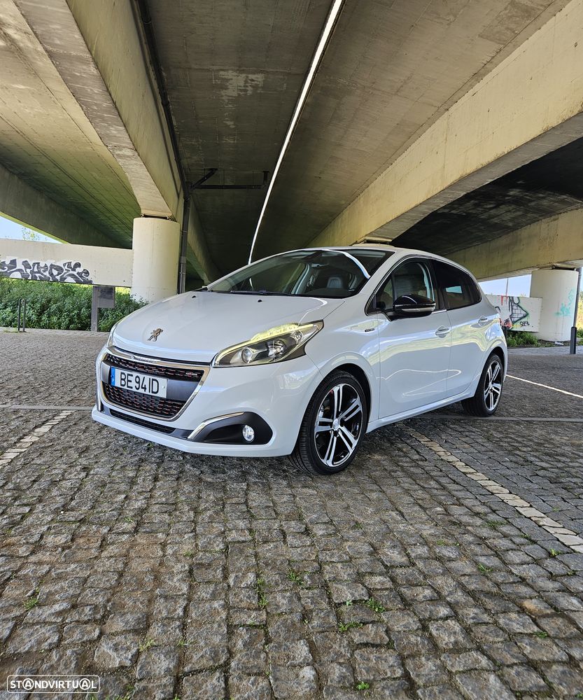 Peugeot 208 1.2 PureTech GT Line - 15