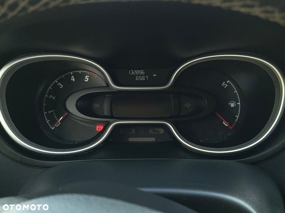 Opel Vivaro - 18