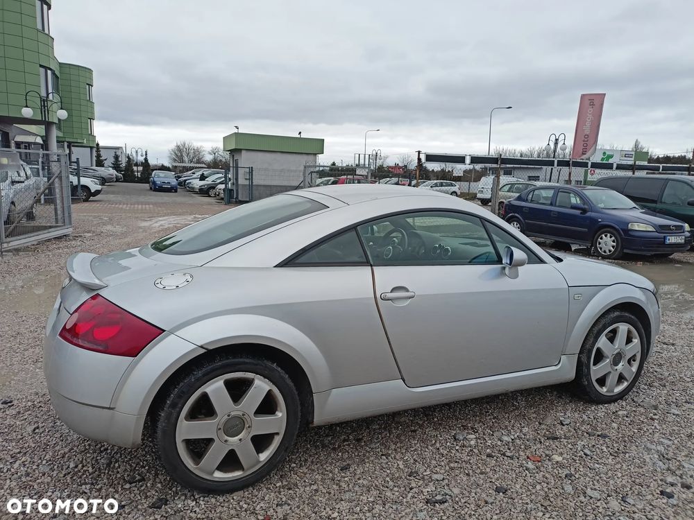 Audi TT Coupé - 4
