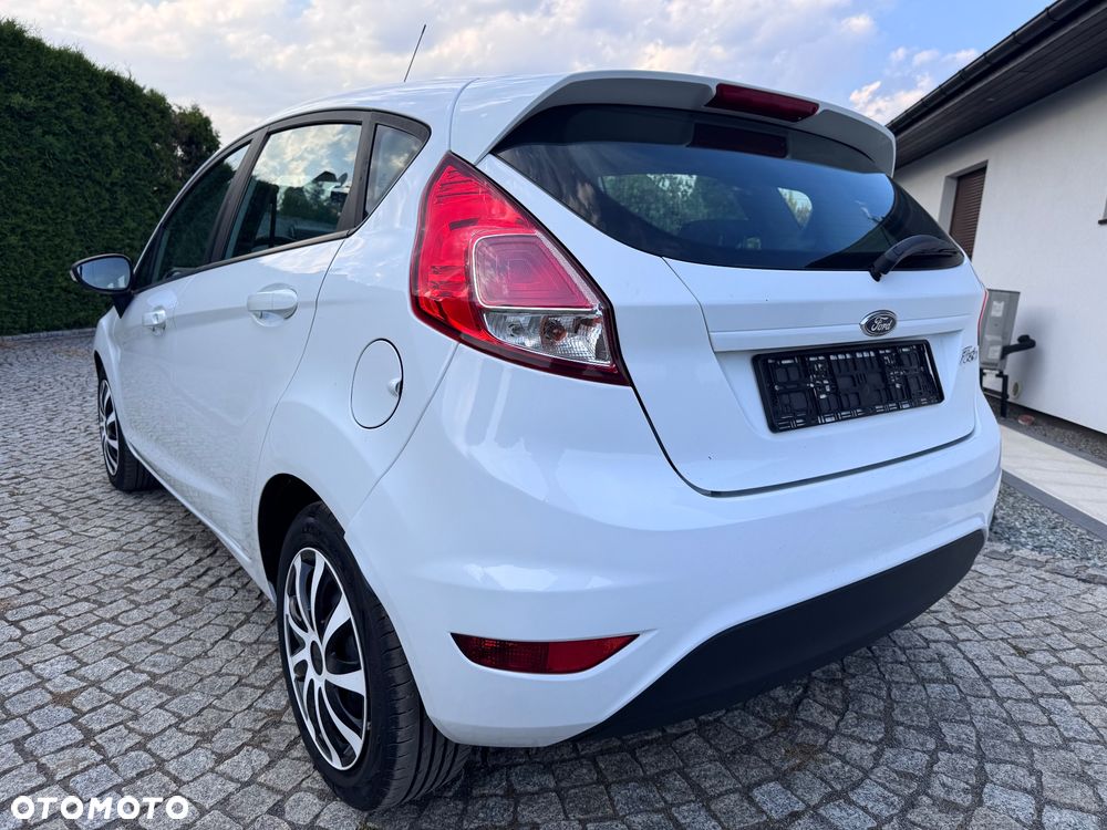 Ford Fiesta - 20