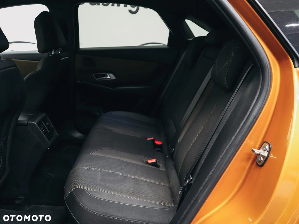 DS Automobiles DS 7 Crossback - 32