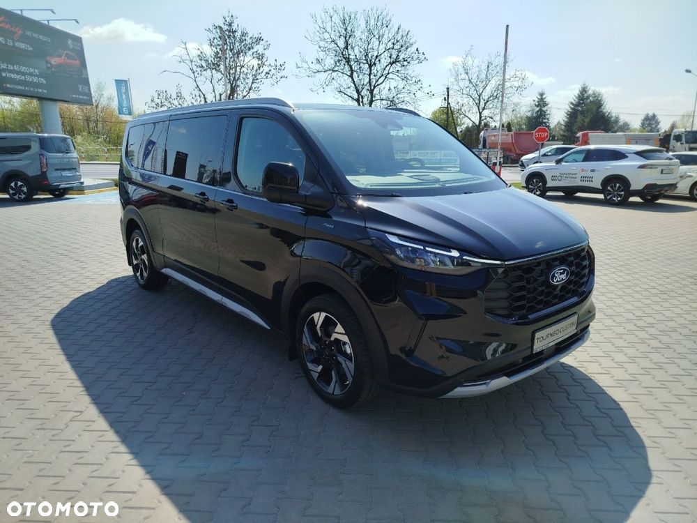 Ford Tourneo Custom - 9