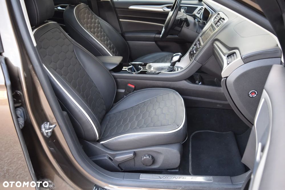Ford Mondeo Vignale 2.0 TDCi 4WD PowerShift - 40