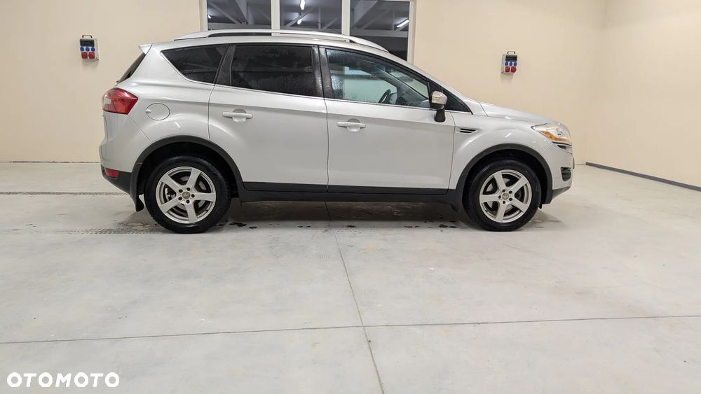 Ford Kuga - 2