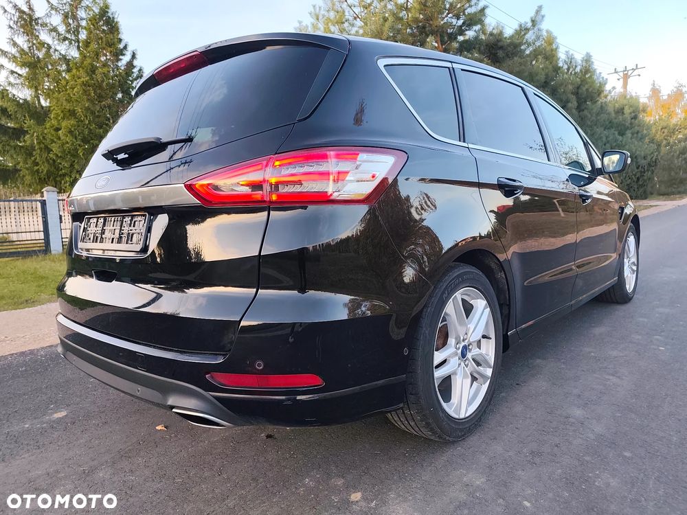 Ford S-Max 2.0 TDCi Titanium PowerShift - 37