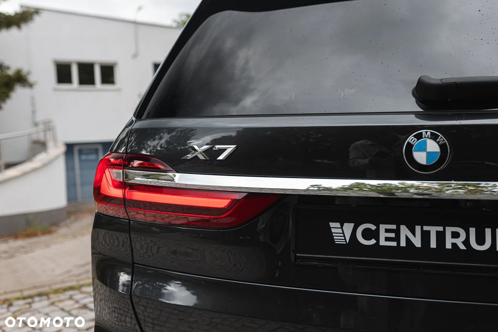 BMW X7 xDrive40i mHEV - 10