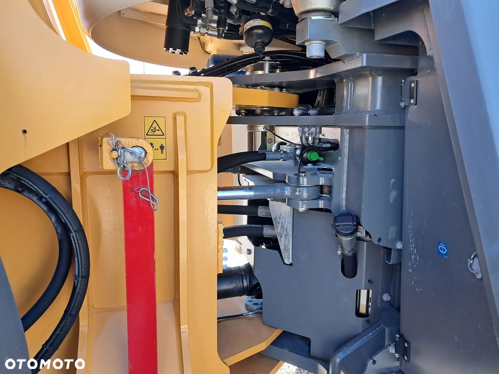 Liebherr L 566 X-Power - 18