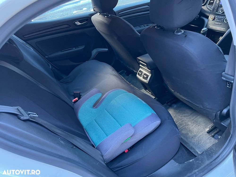 Renault Megane Blue dCi 116 Zen - 5