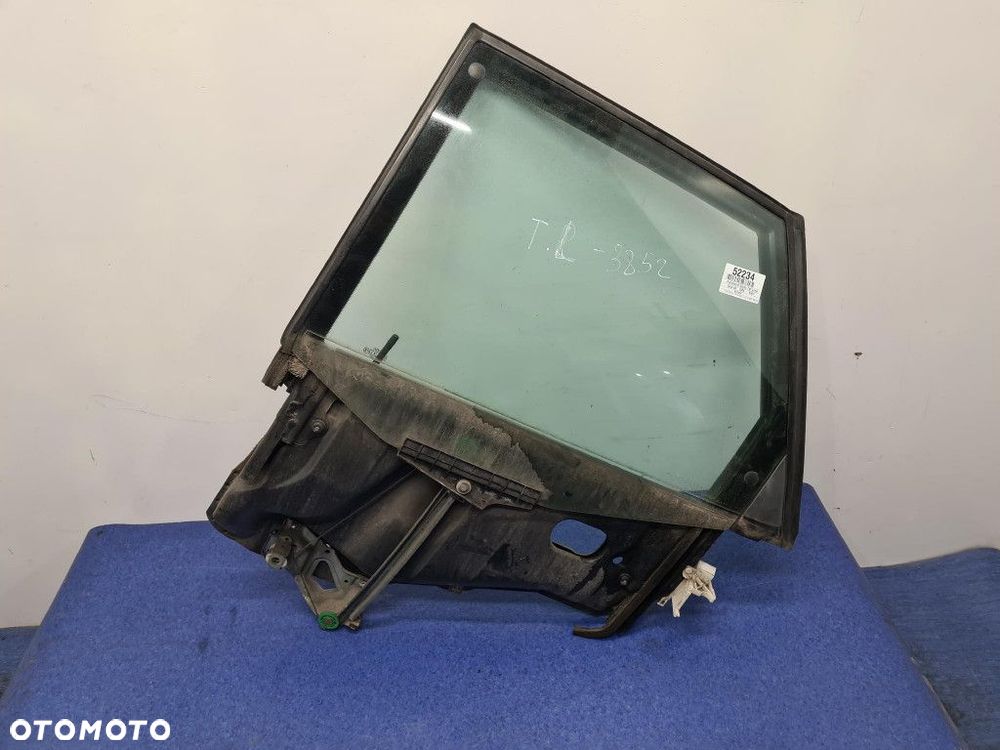 AUDI 80 B3 1.8S PODNOŚNIK SZYBY TYŁ LEWY - 1