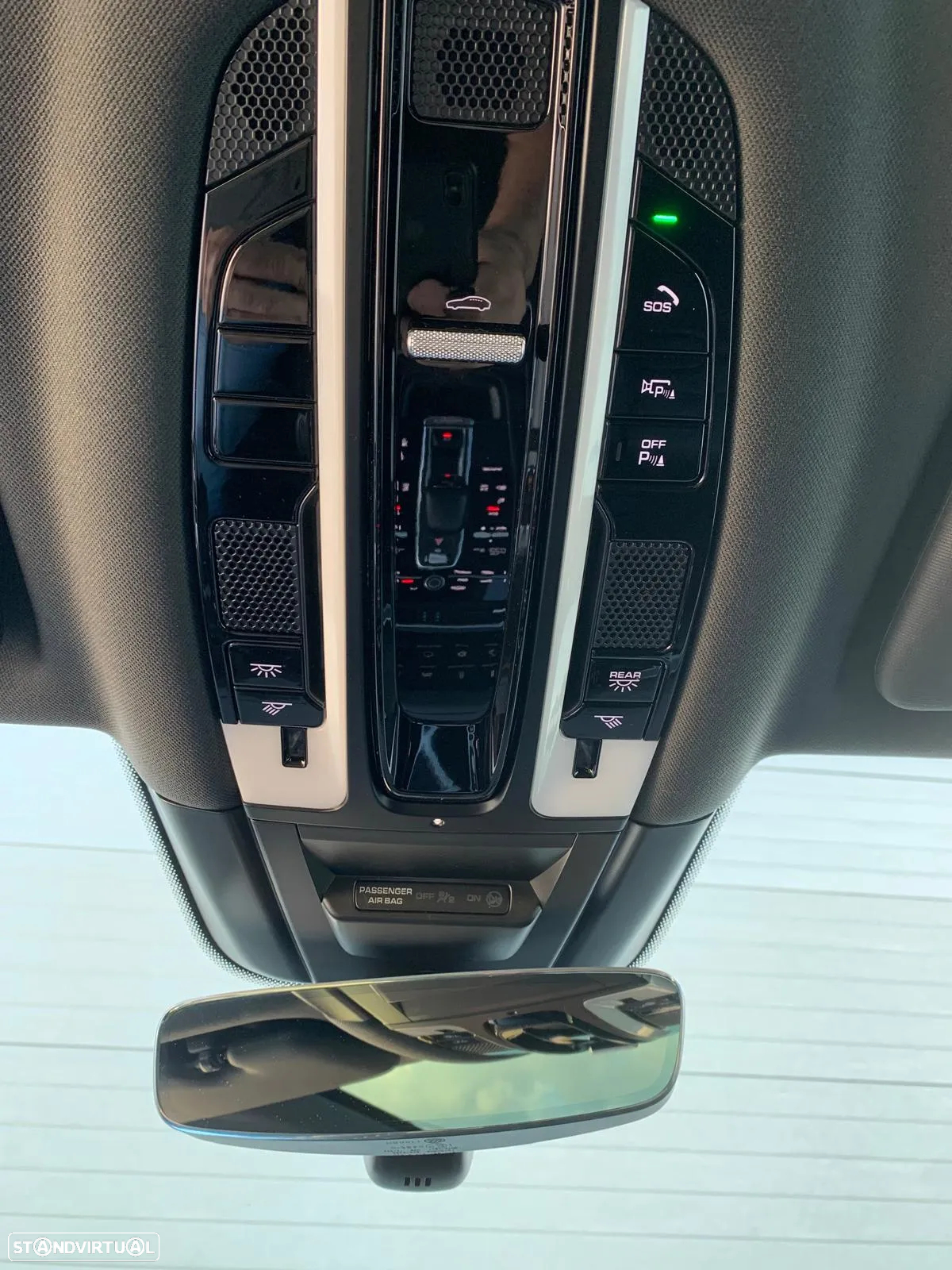 Porsche Cayenne Coupé E-Hybrid Platinum Edition - 42