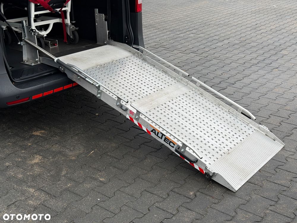 Mercedes-Benz Vito - 25