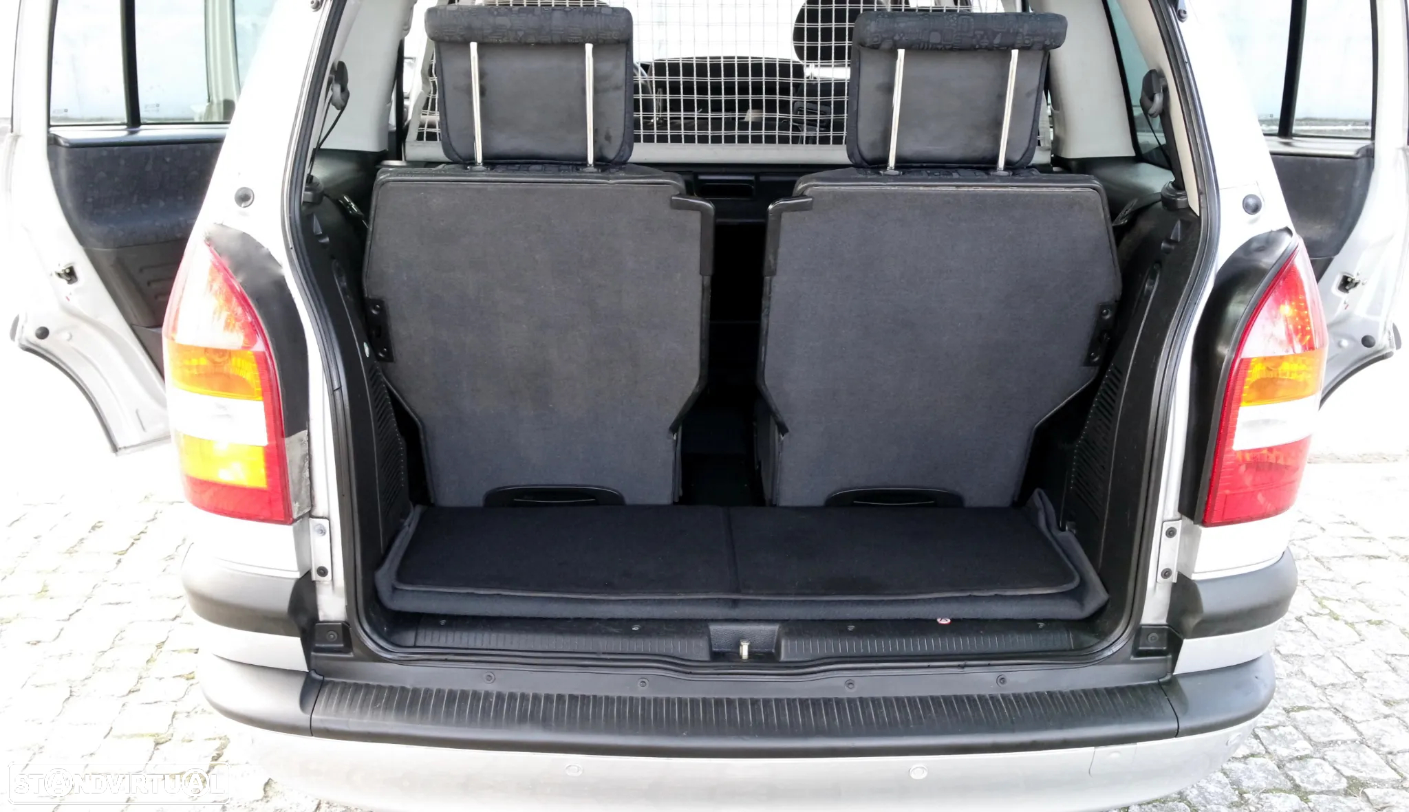 Opel Zafira 2.0 DTi Elegance - 21