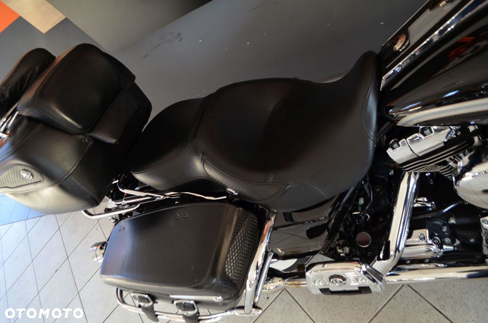 Harley-Davidson Touring Road King - 16