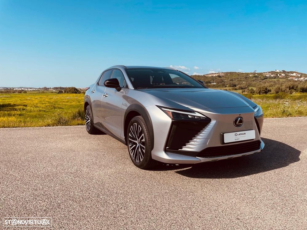Lexus RZ 300e Premium — photo 3