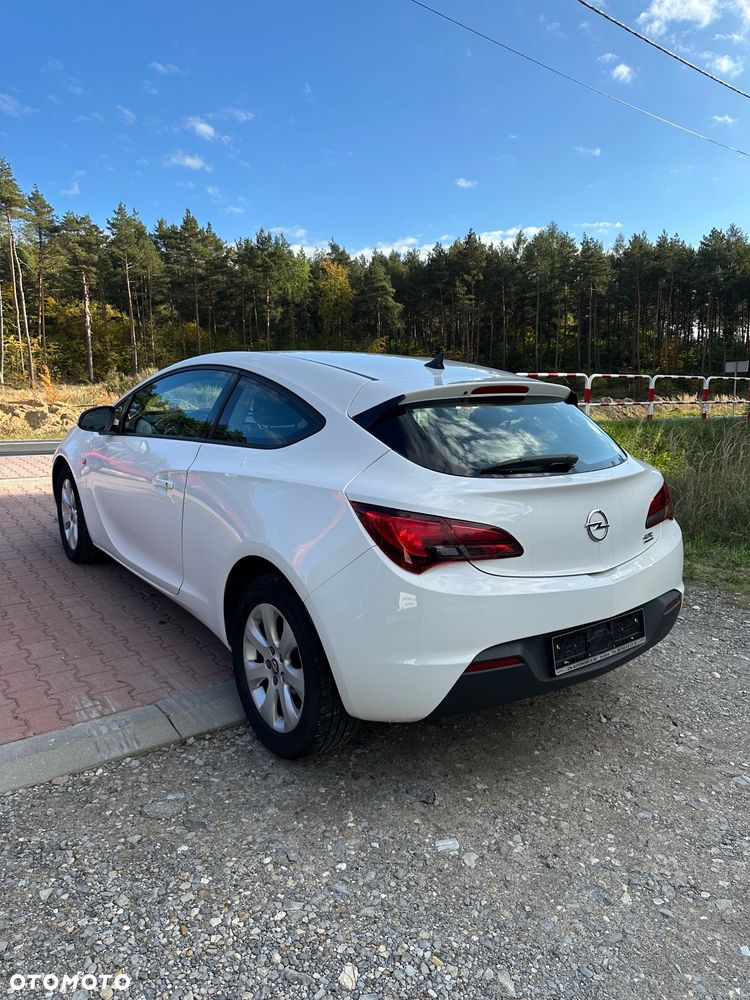 Opel Astra GTC 1.4 Turbo - 4