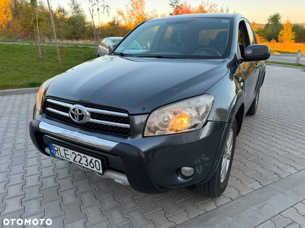 Toyota RAV4 - 17