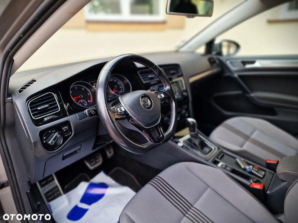 Volkswagen Golf 1.6 TDI BlueMotion Technology DSG Allstar - 24