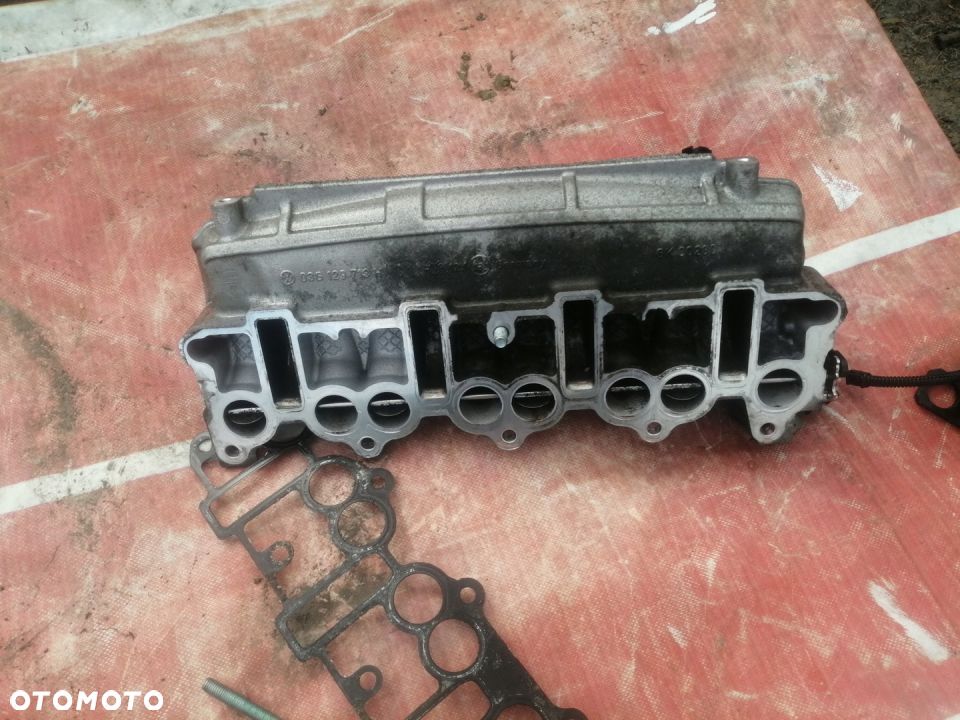 KOLEKTOR SSĄCY VW AUDI SKODA 03G129713H 2.0 TDI - 3