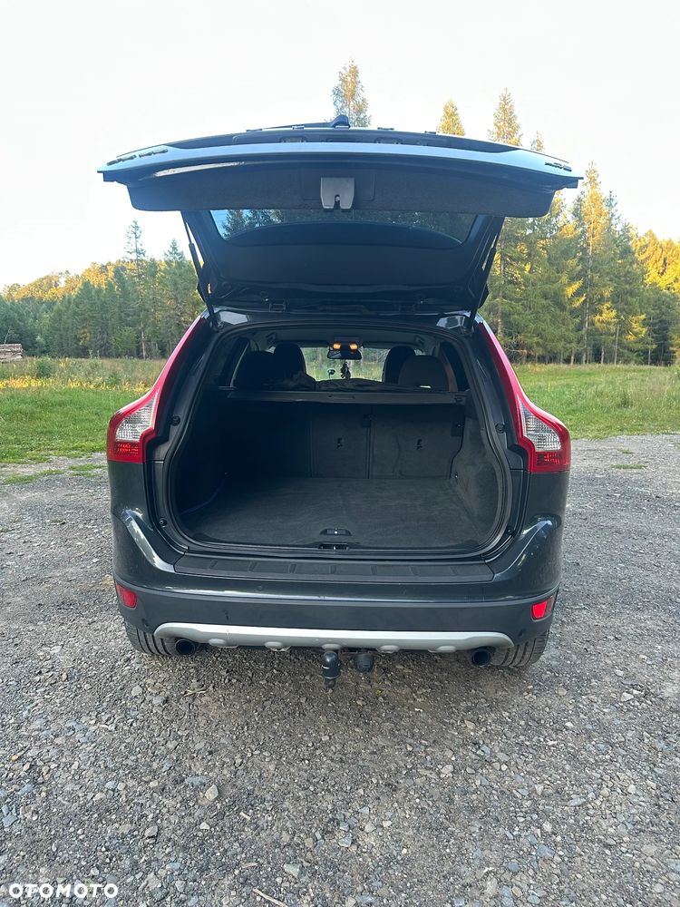 Volvo XC 60 D5 AWD Momentum - 14