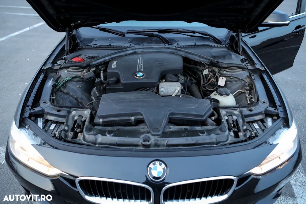 BMW Seria 3 328i Sport-Aut. Modern Line - 12