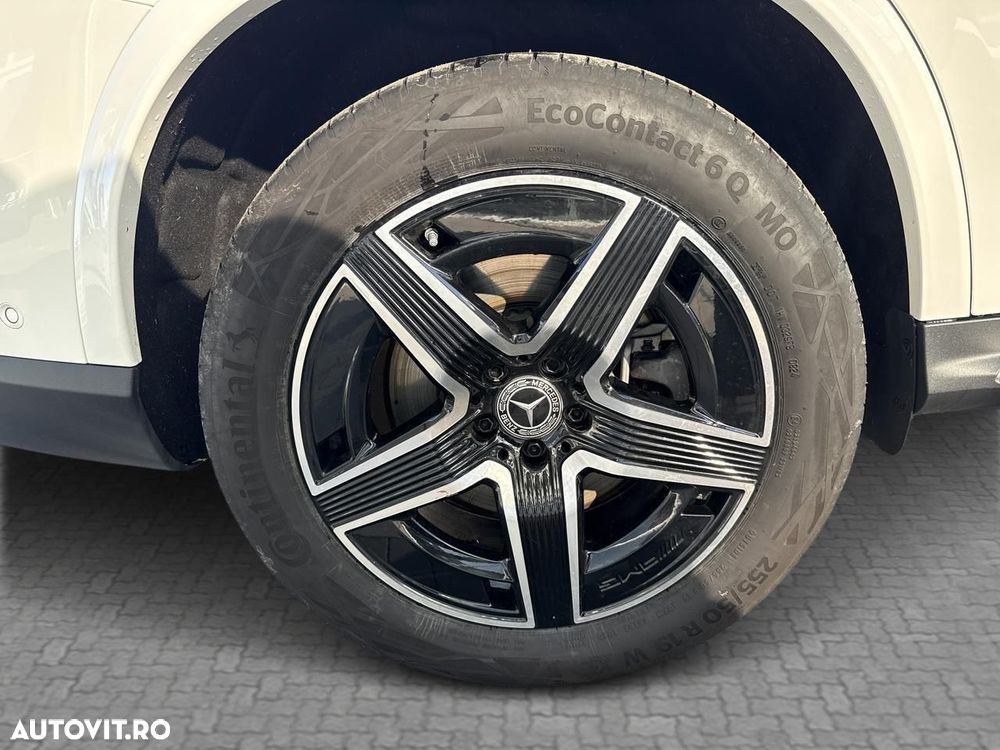 Mercedes-Benz GLC 300 e 4MATIC - 8