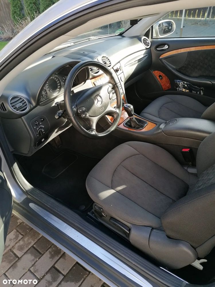 Mercedes-Benz CLK - 2
