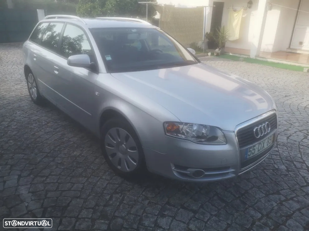 Audi A4 Avant 2.0 TDI - 4