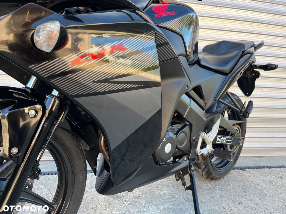 Honda CBR - 23
