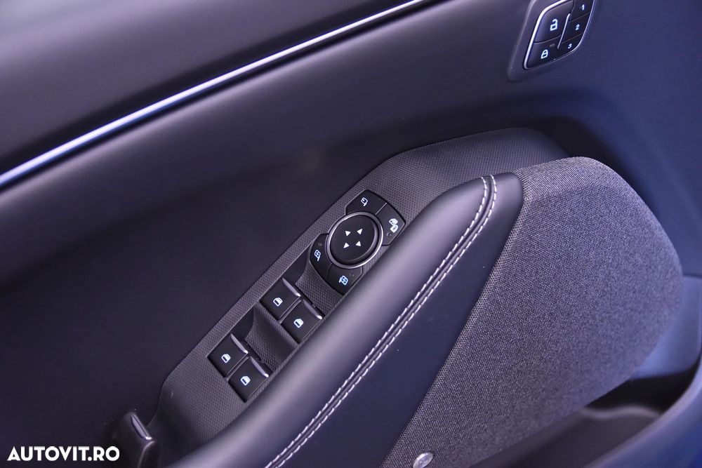 Ford Mustang Mach-E RWD 197 kW Base - 14