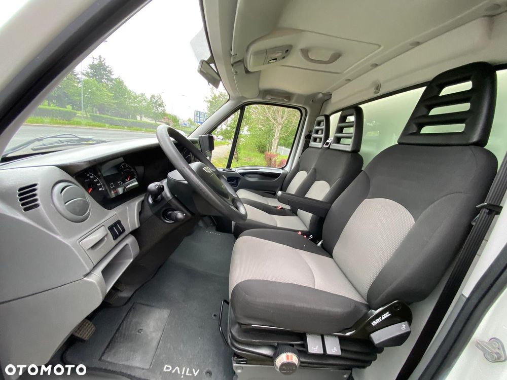 Iveco DAILY 35C17 3,0 HPI zabudowa specjalistyczna | świetna baza pod kampera, biuro, warsztat - 29