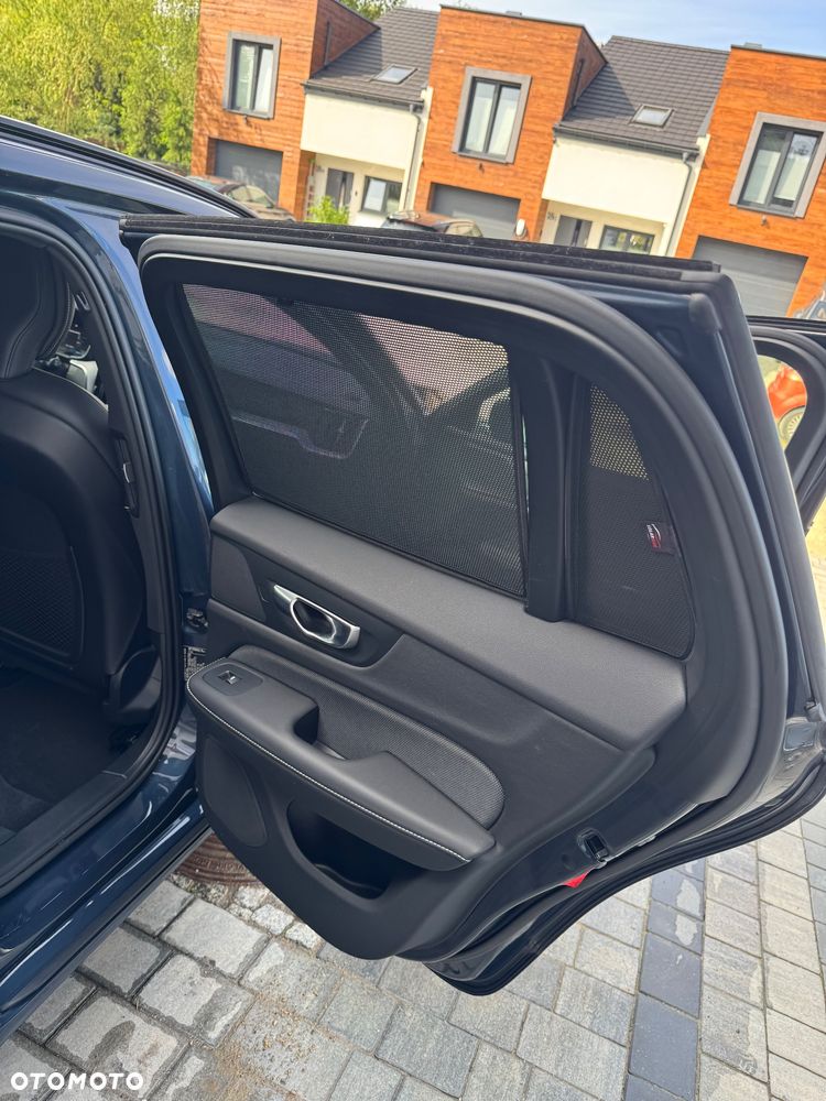 Volvo V60 B4 B Plus Dark - 7