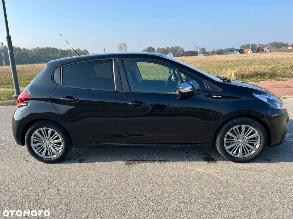 Peugeot 208 1.2 PureTech Style - 4