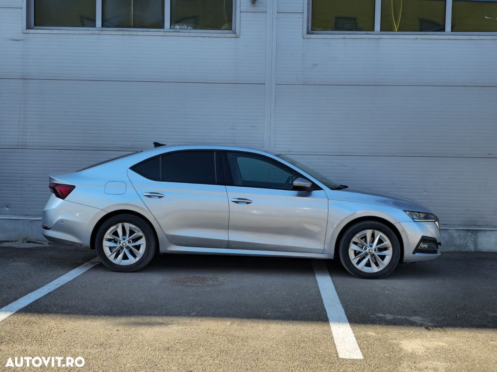 Skoda Octavia 2.0 TDI DSG Style - 7