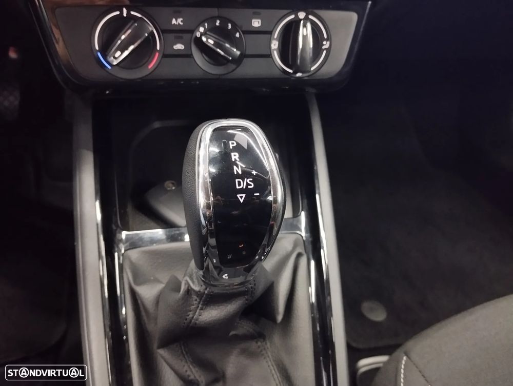 Skoda Kamiq 1.0 TSI Selection DSG - 33