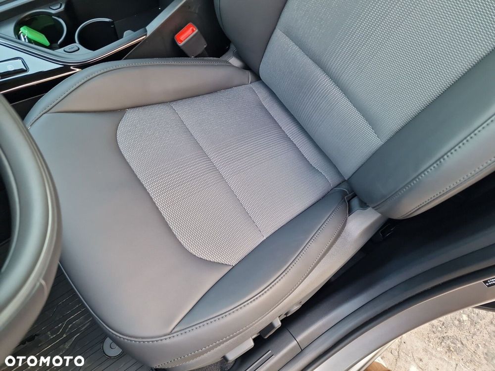 Kia Niro - 13