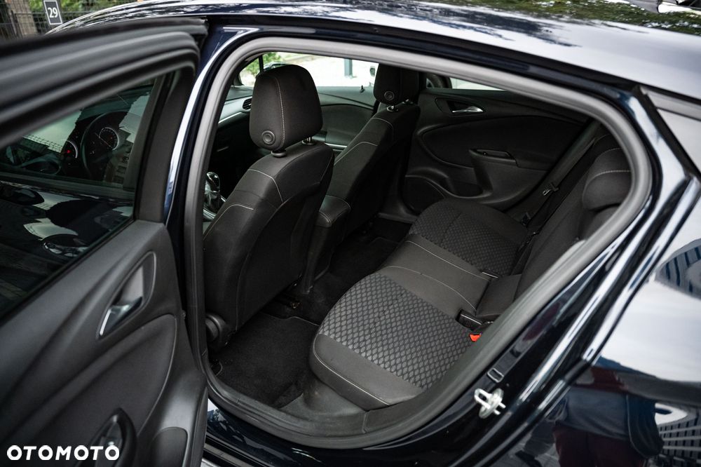 Opel Astra 1.4 Turbo Innovation - 10